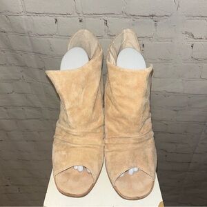 42 Gold Loyalty Open Toe Bootie size 10/41‎